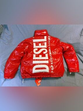 Diesel W-Jupiter Reversible Puffer Jacket Red Unisex/ SIZE L (LARGE)